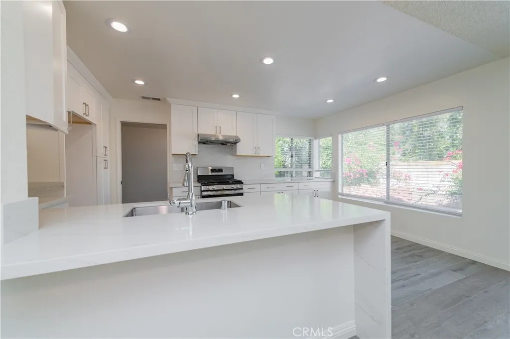 6452 Via Del Rancho, Chino Hills, California 91709 home-pic-32