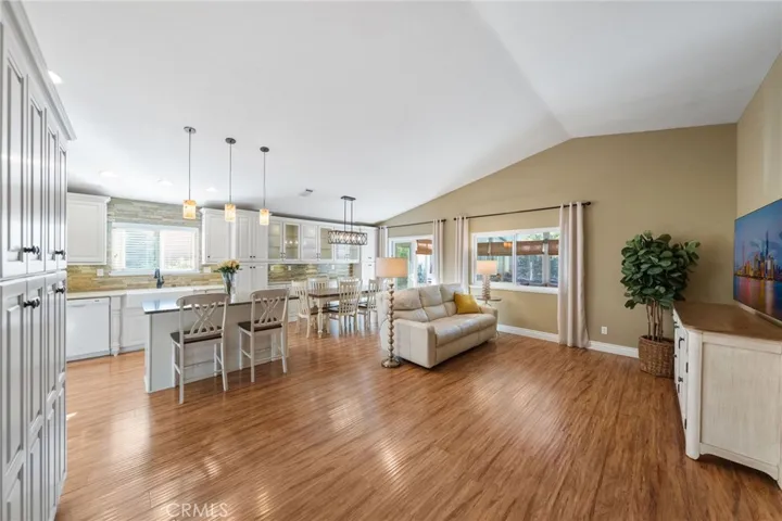 33212 Camino Piedra Rojo, Temecula, California 92592
