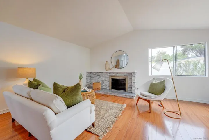 3901 Brown Street, Oceanside, California 92056
