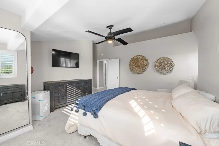 842 Kenmore Circle, Newbury Park, California 91320