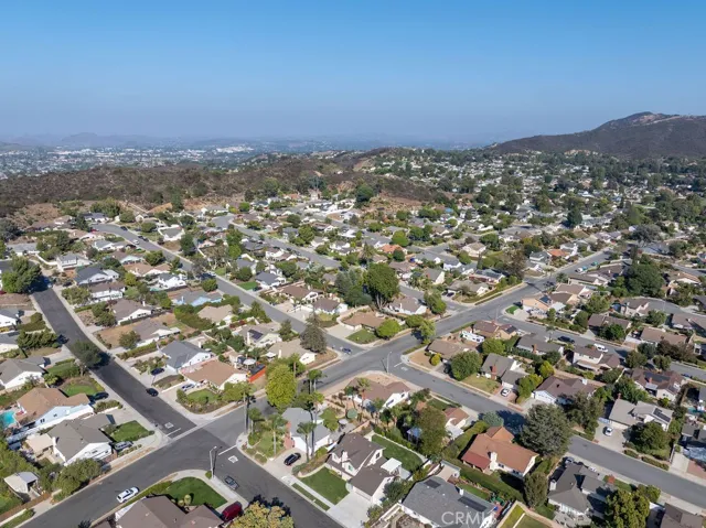 842 Kenmore Circle, Newbury Park, California 91320