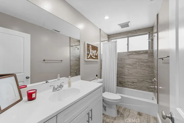 842 Kenmore Circle, Newbury Park, California 91320