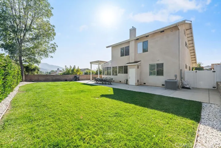 842 Kenmore Circle, Newbury Park, California 91320