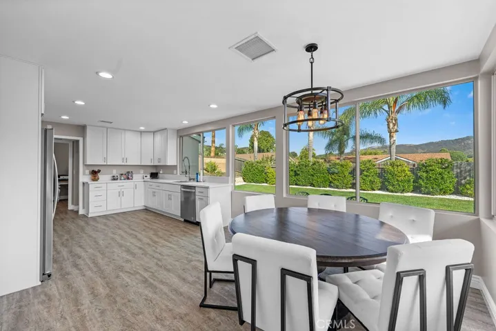842 Kenmore Circle, Newbury Park, California 91320