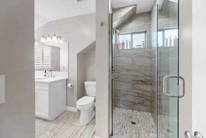 842 Kenmore Circle, Newbury Park, California 91320