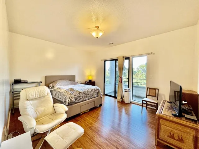 59 Appian Way B, South San Francisco, California 94080