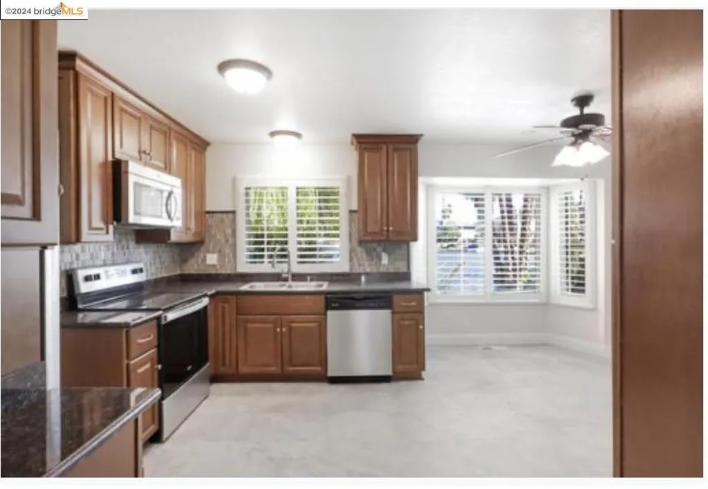 1465 Discovery Bay Blvd, Discovery Bay, California 94505 home-pic-3