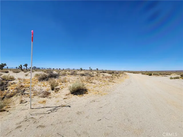 10 Ac E Ave K8, Lancaster, California 93535