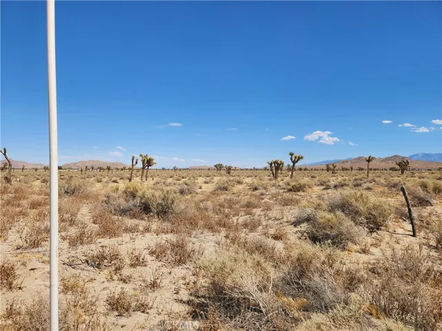 10 Ac E Ave K8, Lancaster, California 93535
