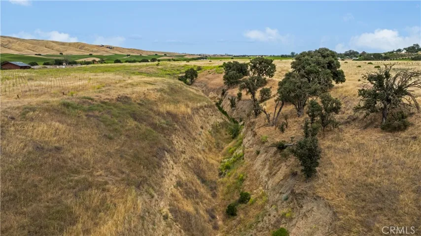 13350 River Road, San Miguel, California 93451