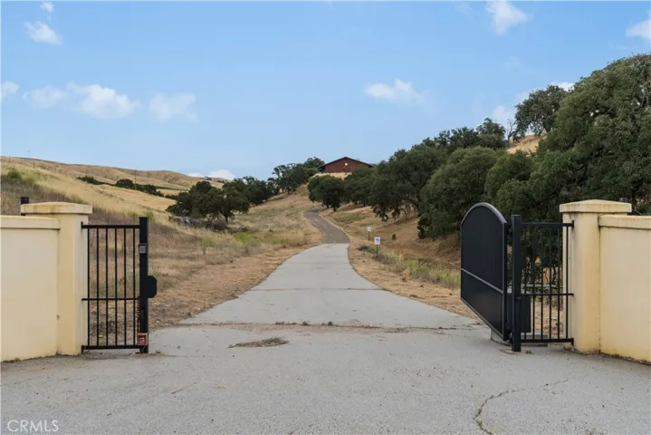 13350 River Road, San Miguel, California 93451