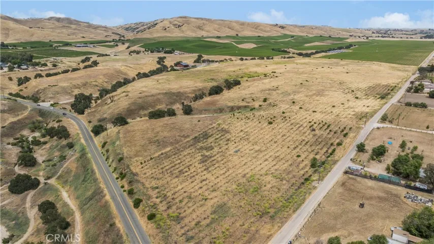 13350 River Road, San Miguel, California 93451