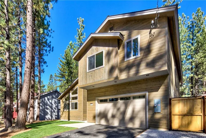 1305 Peninsula Road, South Lake Tahoe, California 96150