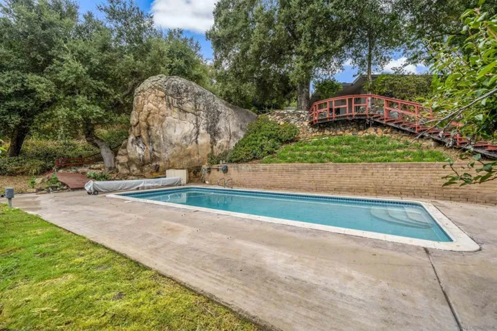 14949 Woods Valley Rd, Valley Center, California 92082