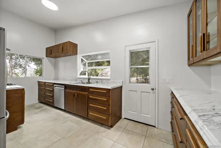 14949 Woods Valley Rd, Valley Center, California 92082