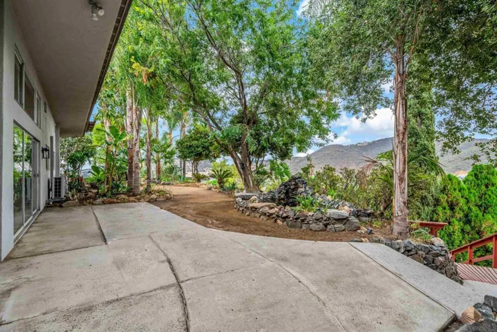 14949 Woods Valley Rd, Valley Center, California 92082