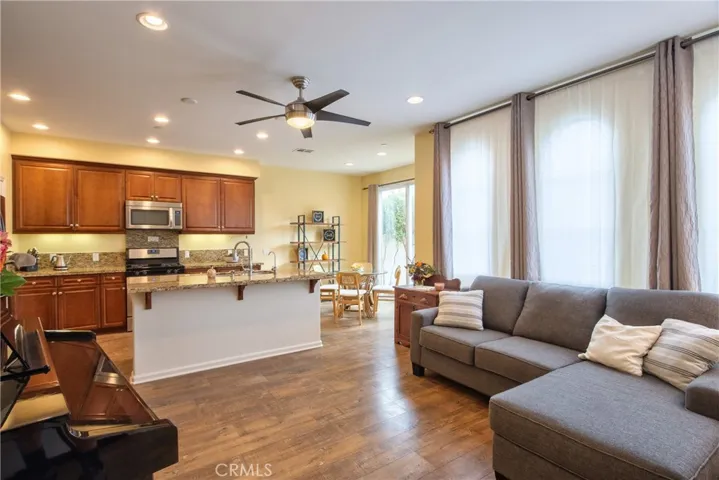 44001 Arcadia Court, Temecula, California 92592