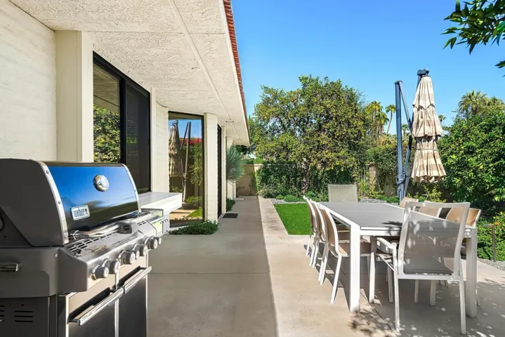 Sideyard