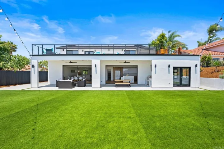 404 Santa Dominga, Solana Beach, California 92075