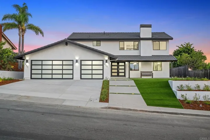 404 Santa Dominga, Solana Beach, California 92075