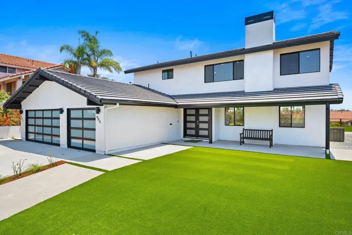 404 Santa Dominga, Solana Beach, California 92075