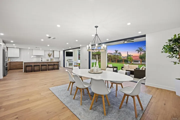 404 Santa Dominga, Solana Beach, California 92075
