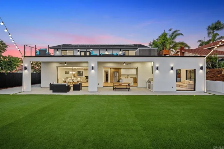 404 Santa Dominga, Solana Beach, California 92075
