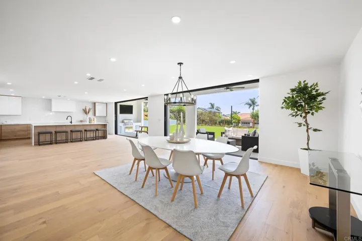 404 Santa Dominga, Solana Beach, California 92075