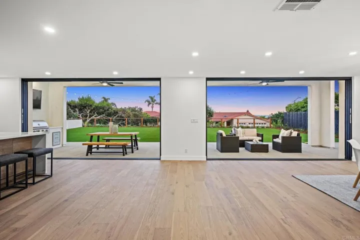 404 Santa Dominga, Solana Beach, California 92075