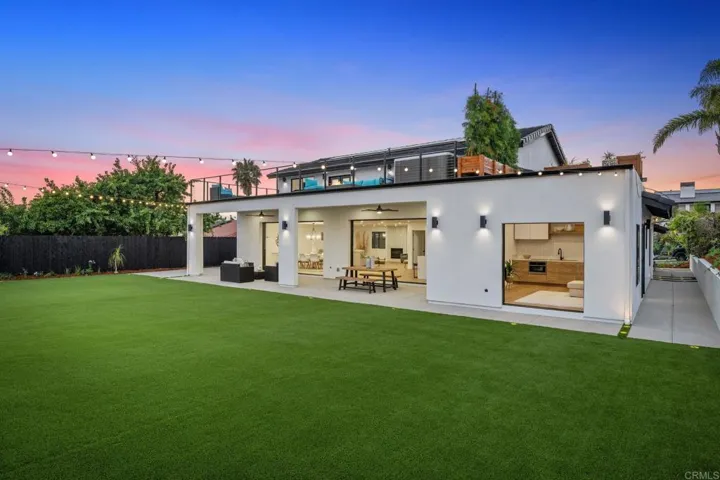404 Santa Dominga, Solana Beach, California 92075
