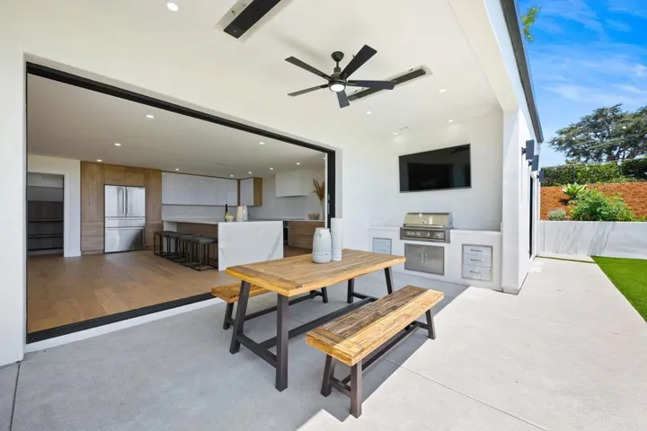 404 Santa Dominga, Solana Beach, California 92075