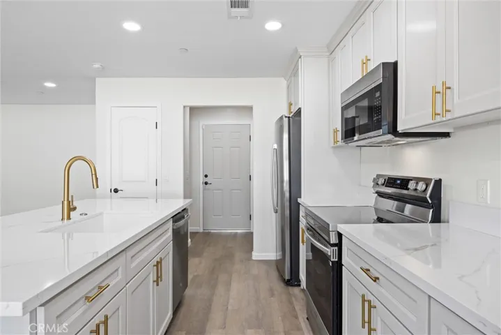 214 Amador, Bakersfield, California 93307