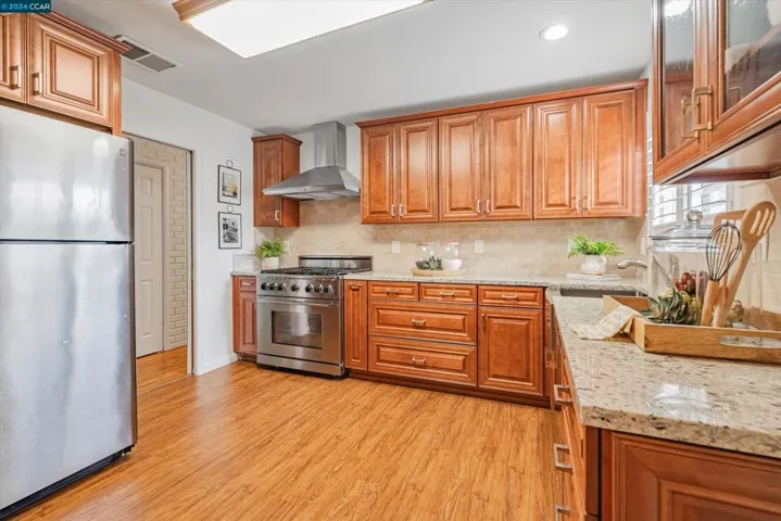 371 Rose Ann Ave, Pittsburg, California 94565