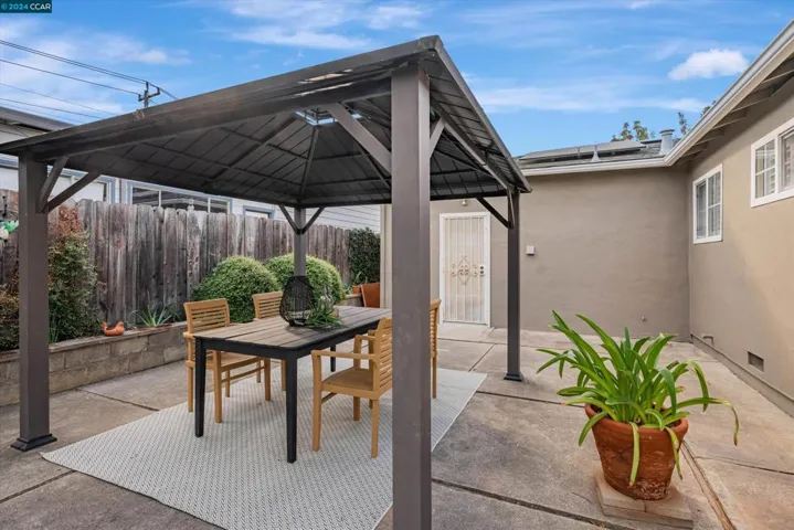 371 Rose Ann Ave, Pittsburg, California 94565