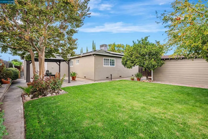 371 Rose Ann Ave, Pittsburg, California 94565