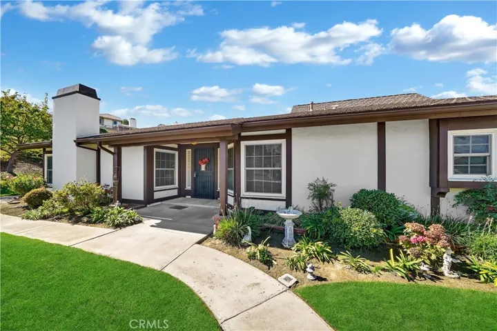 500 S Calle De Casas, Anaheim Hills, California 92807