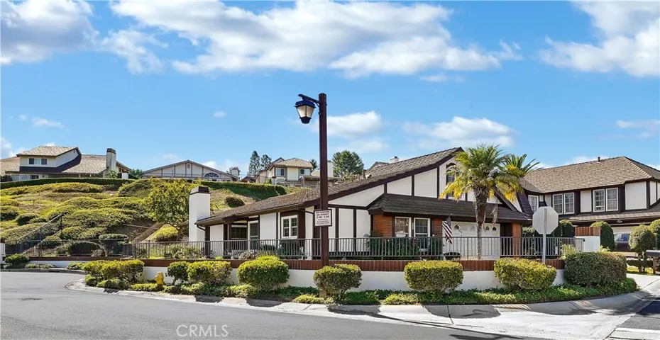 500 S Calle De Casas, Anaheim Hills, California 92807