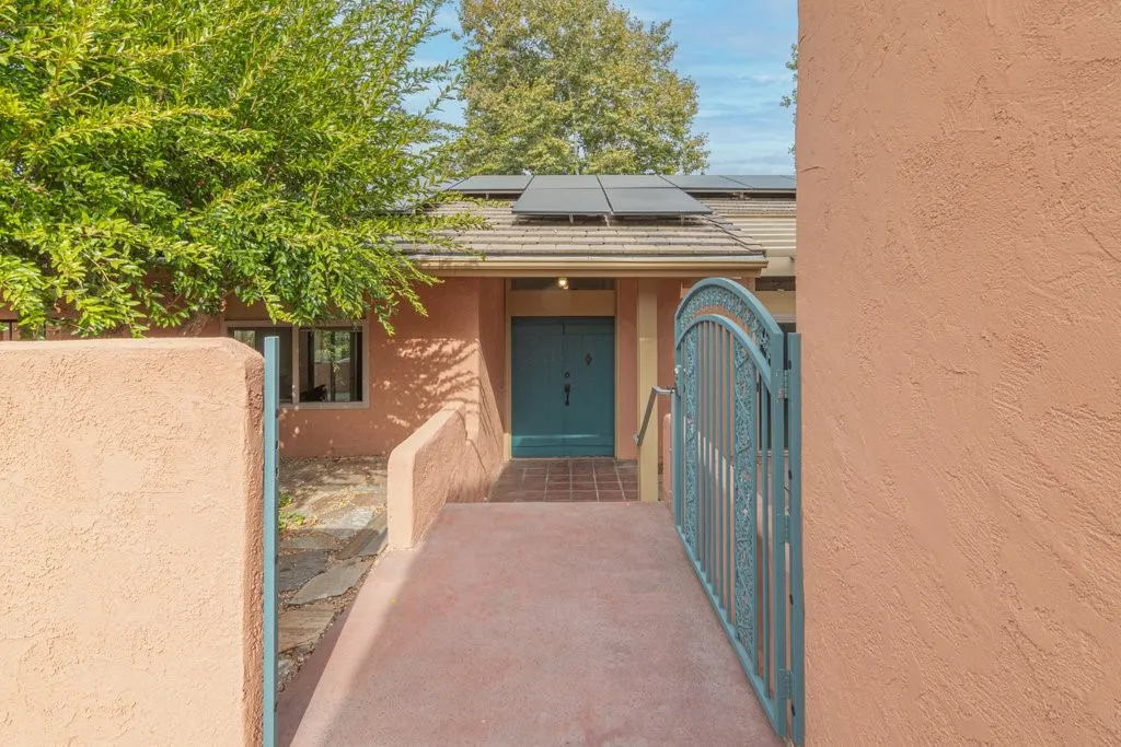 41070 Avenida Verde, Temecula, California 92591 home-pic-3