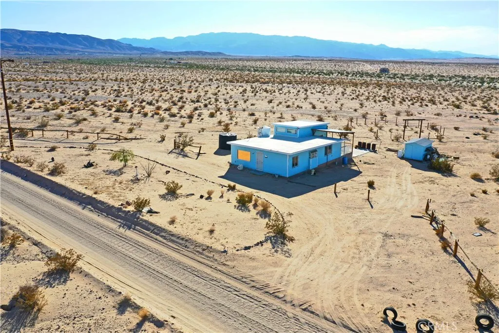 5830 Gopher Grove Road, 29 Palms, California 92277 home-pic-0