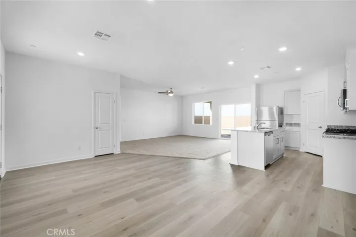 12369 Craven Way, Victorville, California 92392