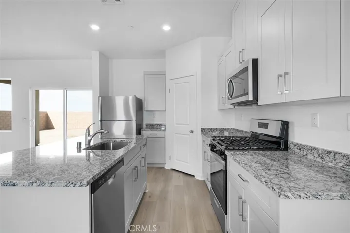 12369 Craven Way, Victorville, California 92392