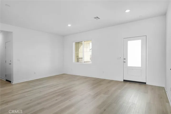12369 Craven Way, Victorville, California 92392