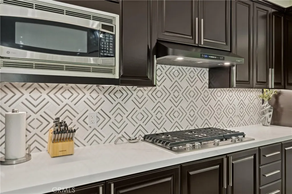 Marble backsplash Marble backsplash