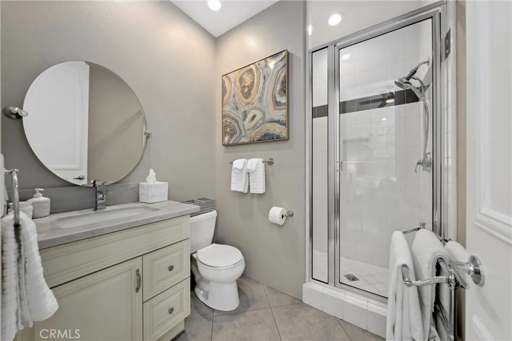 En Suite bath to the Zen Suite En Suite bath to the Zen Suite