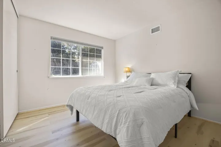 26-web-or-mls-Upmarketmedia_2165Ram-87