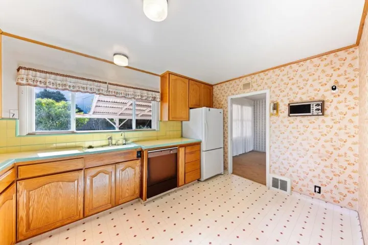 12 Heather Place, Millbrae, California 94030