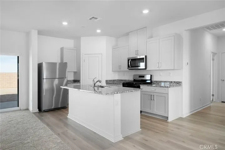 12322 Craven Way, Victorville, California 92392