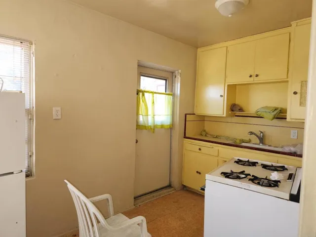 5251 53 Wightman Street, East San Diego, California 92105
