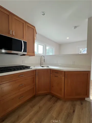 212 Cypress Drive, Laguna Beach, California 92651