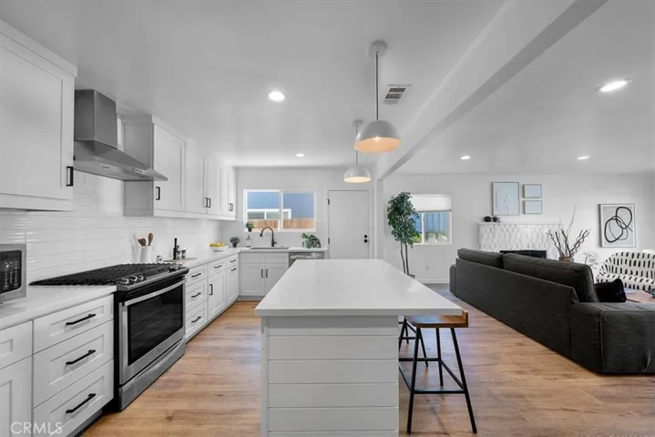 7724 W 85th Street, Playa Del Rey, California 90293